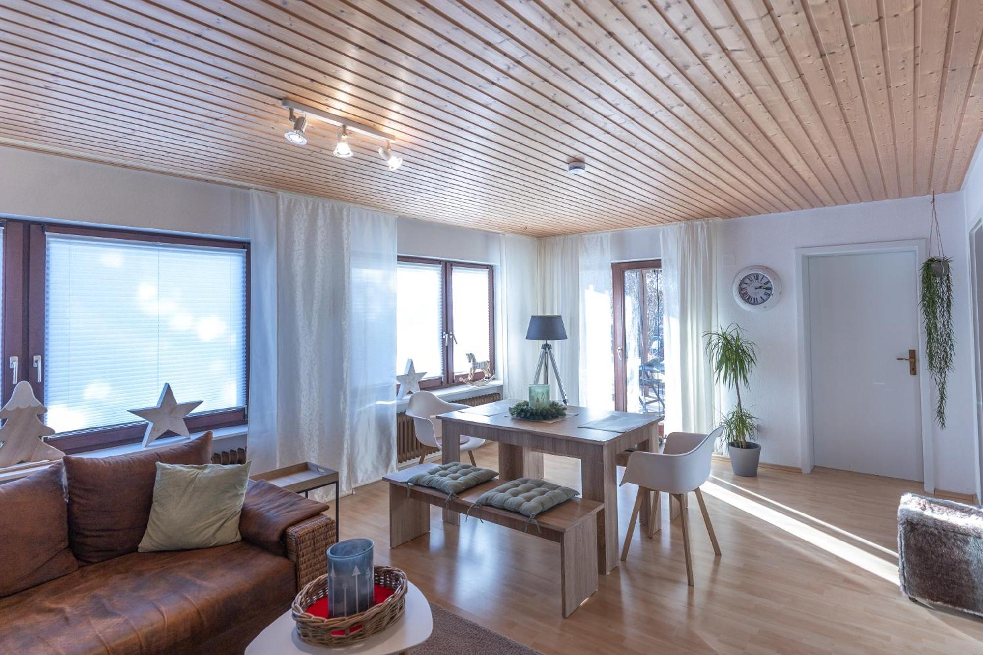 Elw, Sep. Eingang, Ueberdachte Terrasse, Naehe Backnang Apartamento Althutte Exterior foto