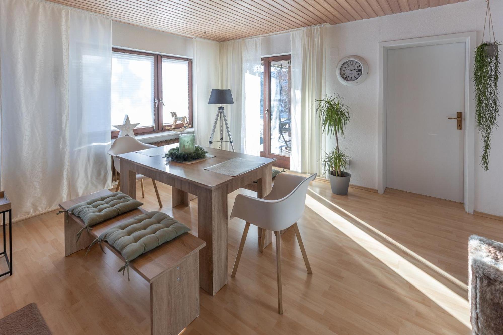 Elw, Sep. Eingang, Ueberdachte Terrasse, Naehe Backnang Apartamento Althutte Exterior foto