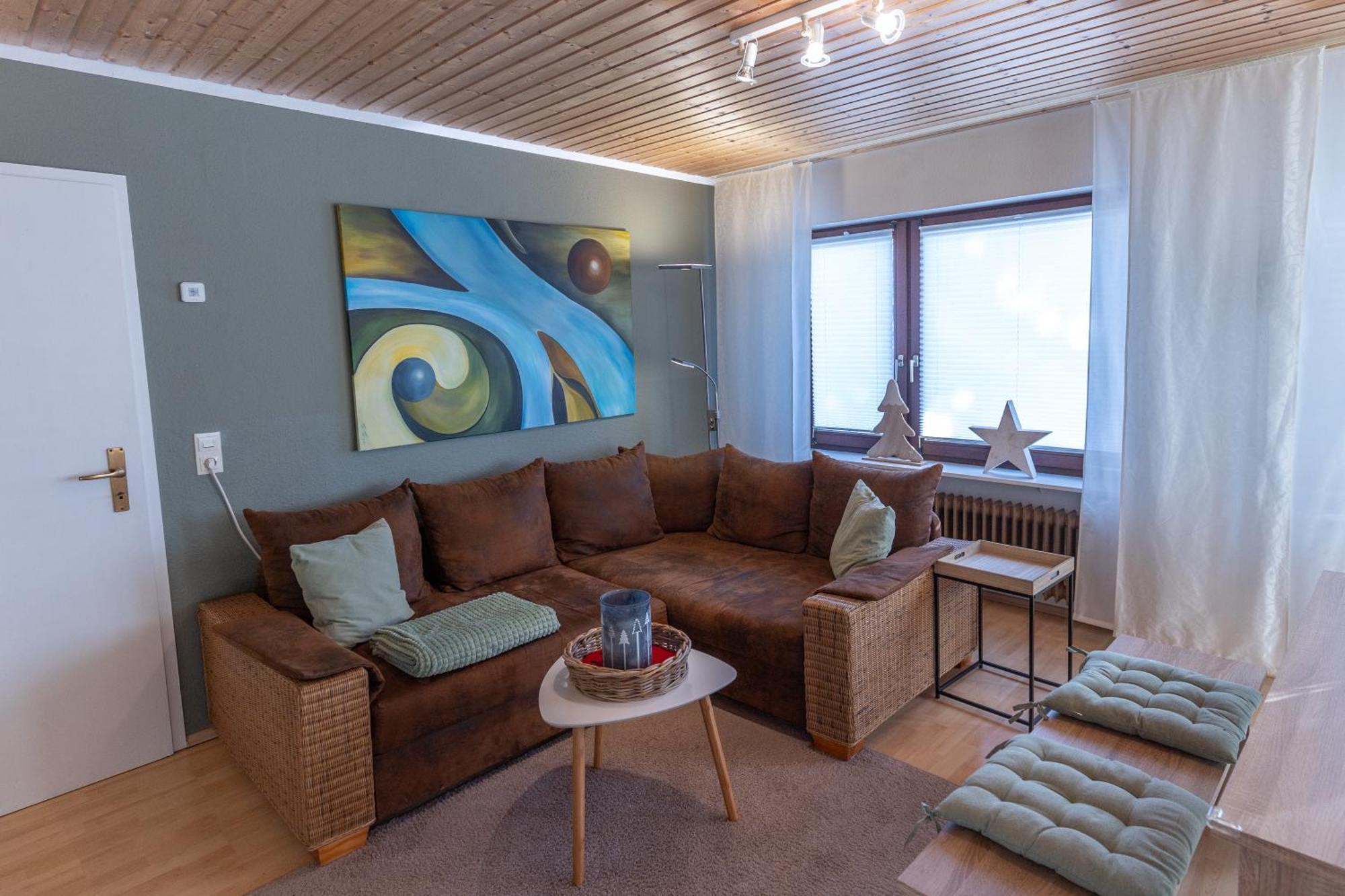 Elw, Sep. Eingang, Ueberdachte Terrasse, Naehe Backnang Apartamento Althutte Exterior foto